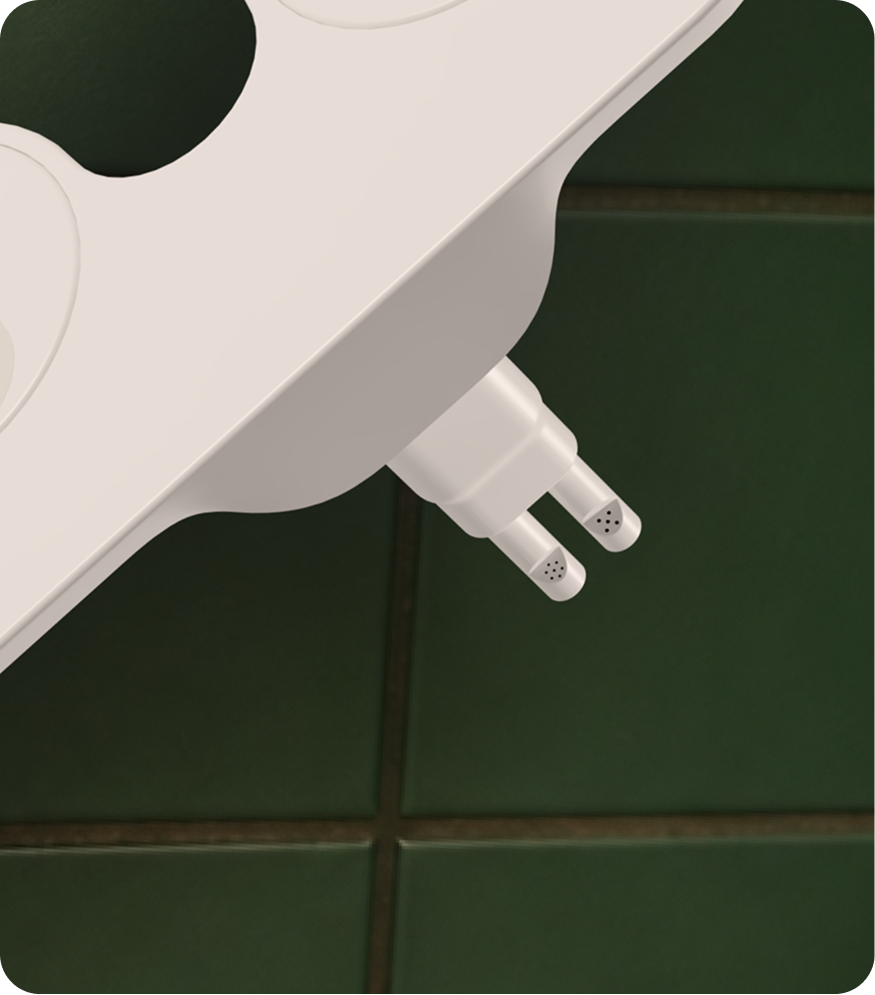 Patented SmartSpray™ with dual nozzles. 